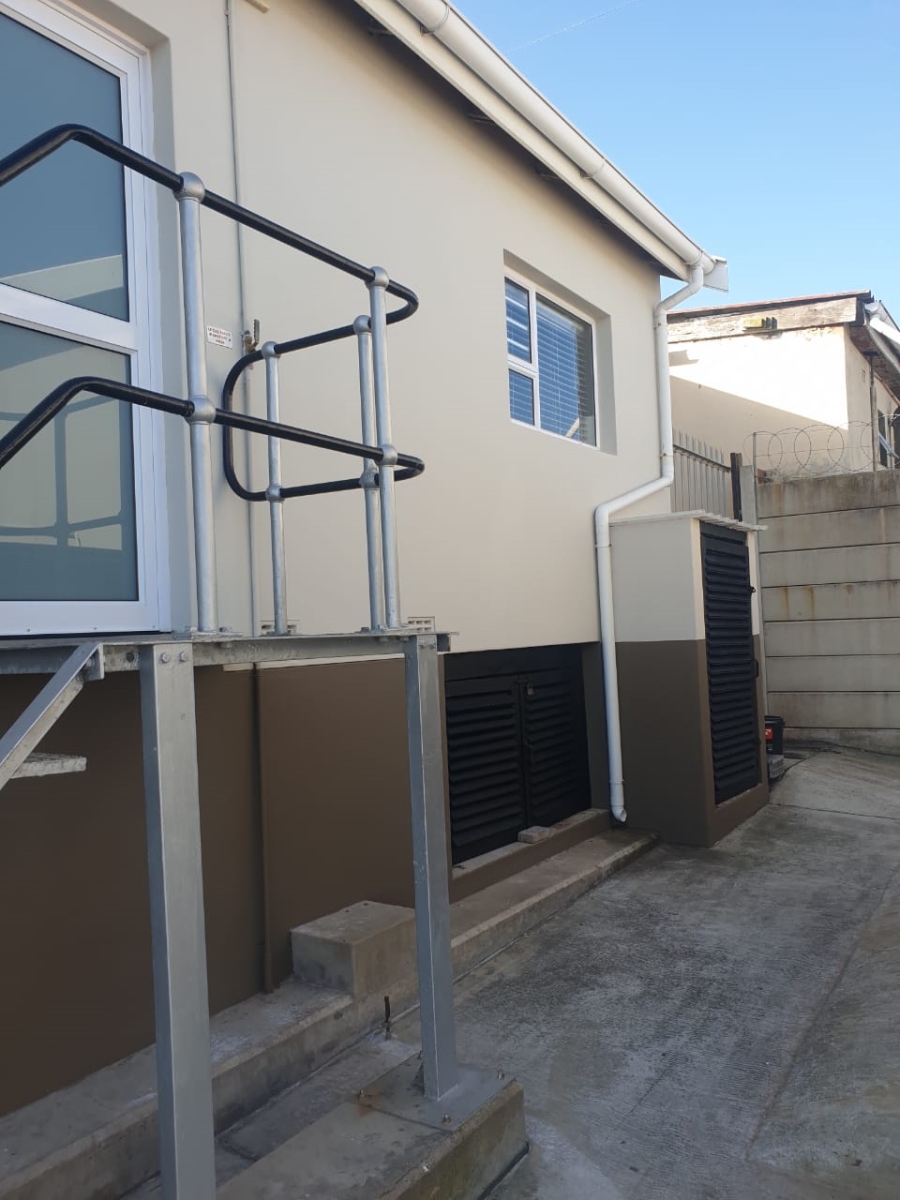 9 Bedroom Property for Sale in Greenfields Eastern Cape